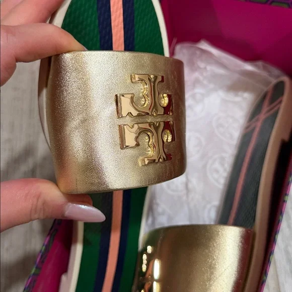 TORY BURCH - WOMEN’S GOLD LOGO JELLY SLIDE - SIZE 8 - Picture 9 of 9